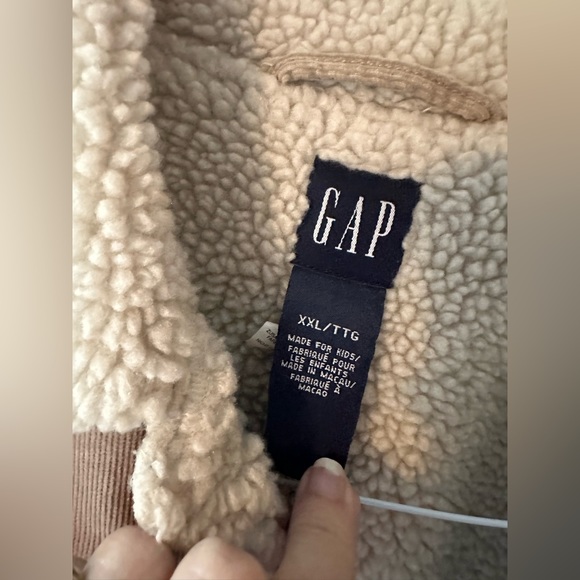 GAP Corduroy and Sherpa Jacket - Picture 7 of 9